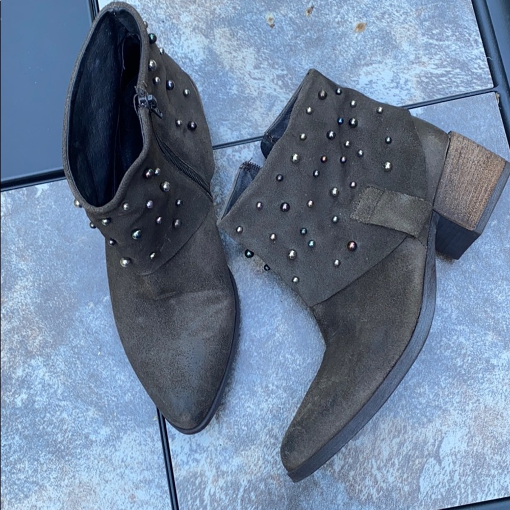 Mia Sheridan Marlo Multicolor Studded Bootie 40